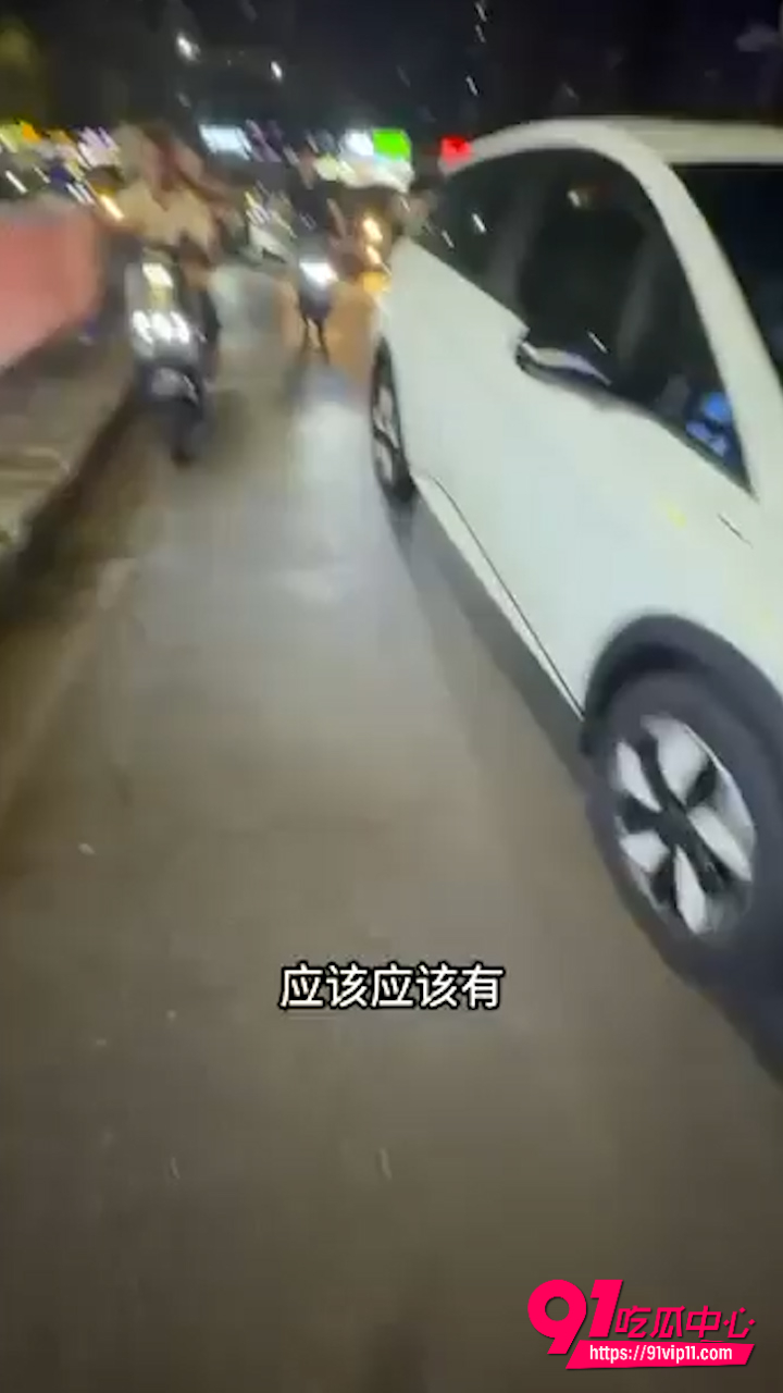 广西北海滴滴司机车内突发猝死!热心路人砸窗急救 护士跪地CPR两次起死回生完整回顾
