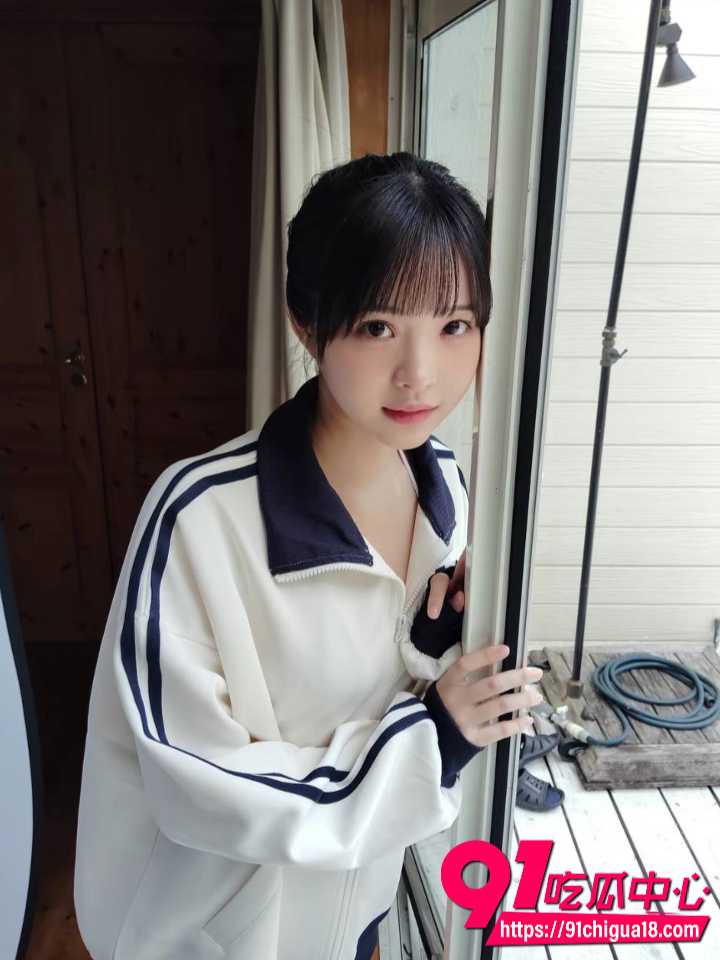 井上桃奇迹宝石AV出道7 井上桃奇迹宝石AV出道7