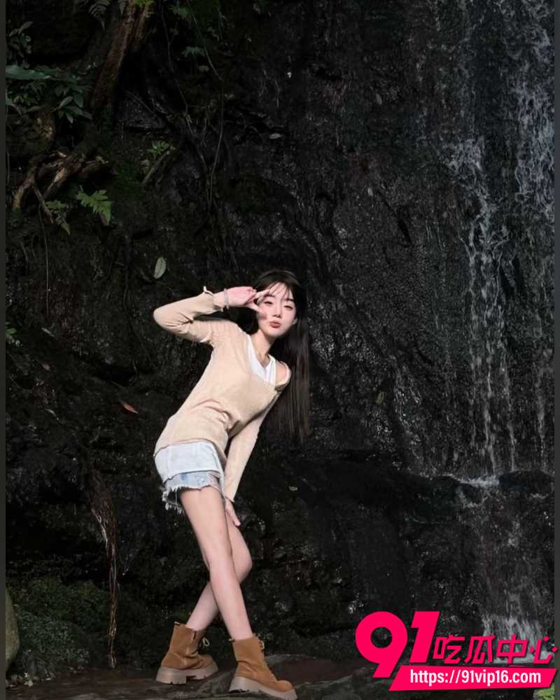 快手252万粉主播摇童  33